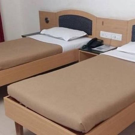 Hotel Sheetal Palace Pune Eksteriør bilde