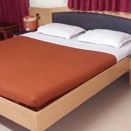 Hotel Sheetal Palace Pune Eksteriør bilde